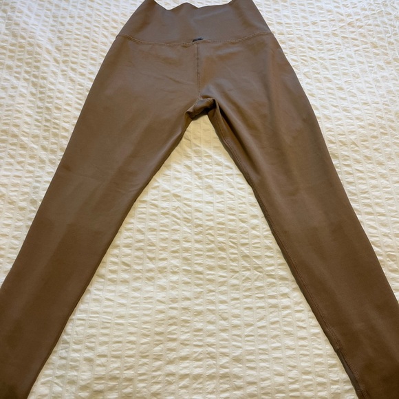 Kaya High Waist - Mika Yoga Wear - Picture 2 of 4